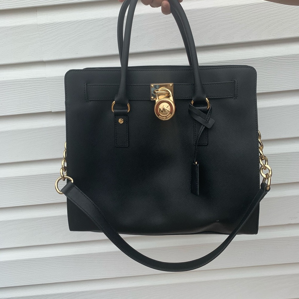 Black Michael Kors Hamilton purse ( factory bag)